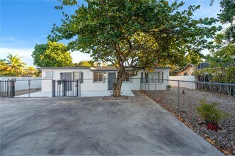 Building Photo - 1064 NW 103rd St