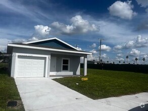 Building Photo - 1524 Las Villas Blvd