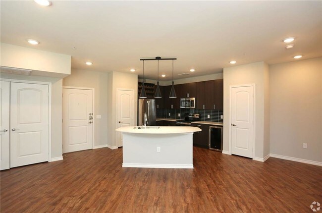 Foto del edificio - 3300 S Garrison St