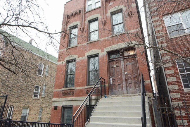 Foto del edificio - 1248 N Greenview Ave