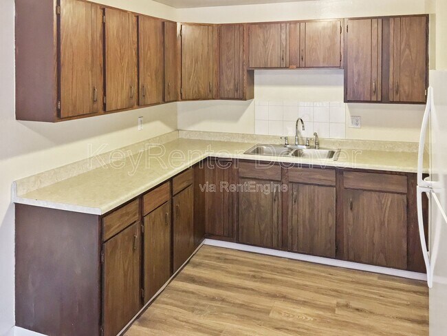 Foto del edificio - 9165 Perry St