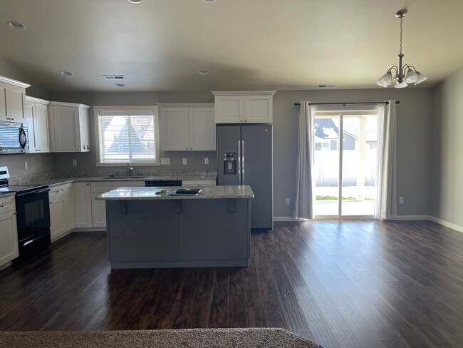 Foto del edificio - 480 Spring View Pl