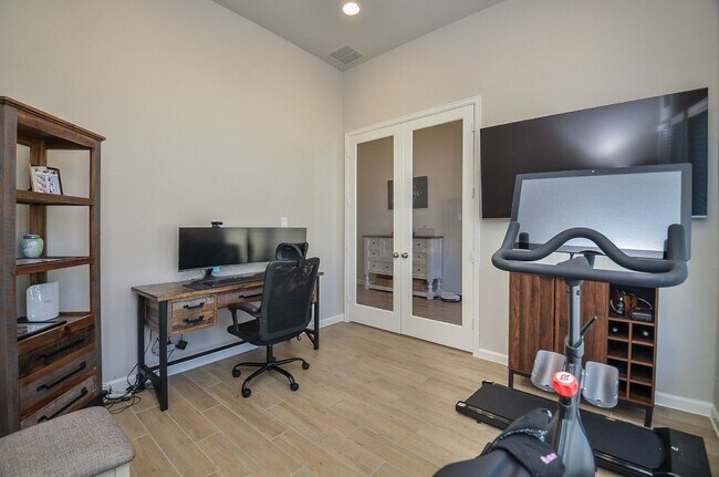 Foto del edificio - 30247 Gold Finch Pl