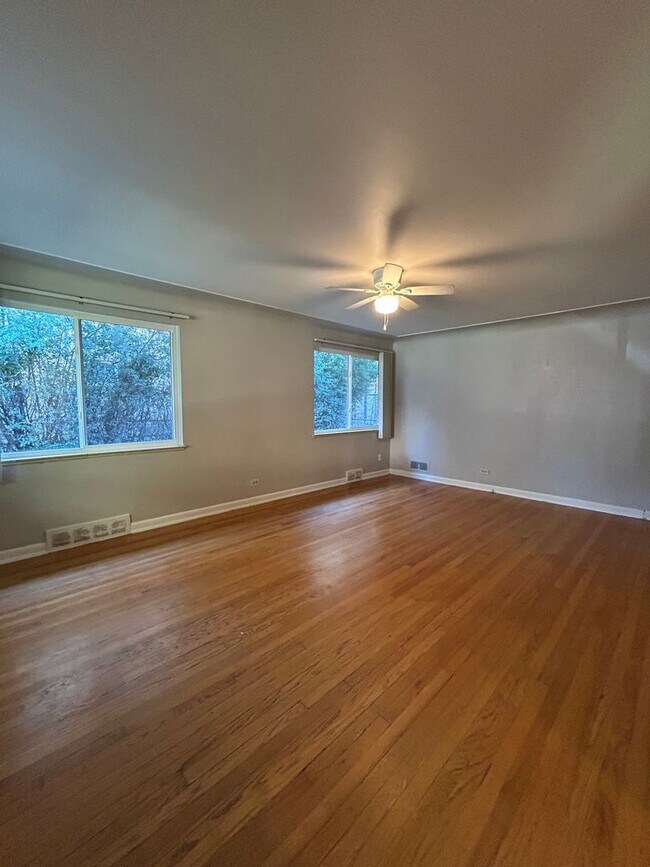 Photo - Dexter Apartment