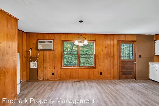Building Photo - 3 br, 2 bath House - 885 Gaither Avenue