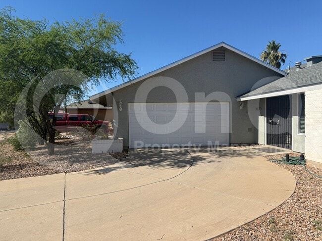 Building Photo - 10213 E Sky Castle Way