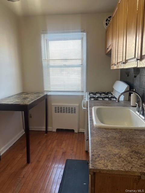 Foto del edificio - 133-22 Laurelton Pkwy