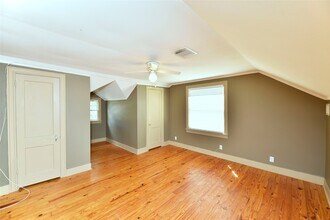 Building Photo - 4008 Tennyson St