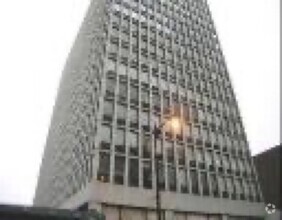 Building Photo - 444 W Fullerton Pkwy
