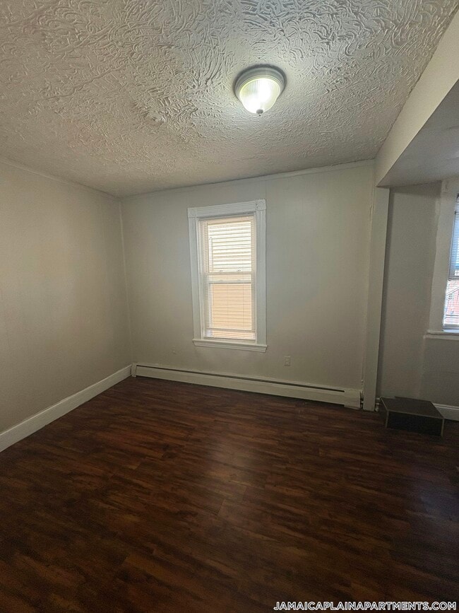 Building Photo - 89 Minden St