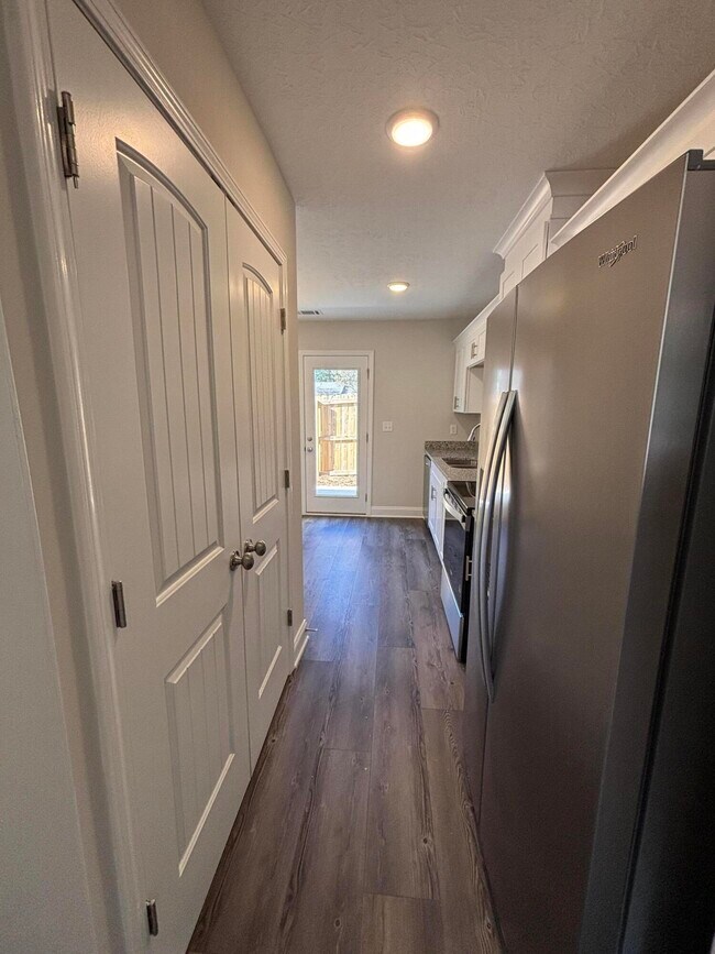 Building Photo - 1120 15th St