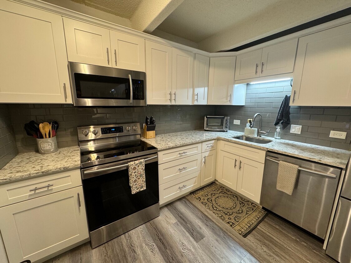 Foto principal - 555 E 10th Ave