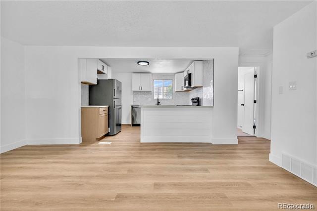 Building Photo - 888 Wolff St