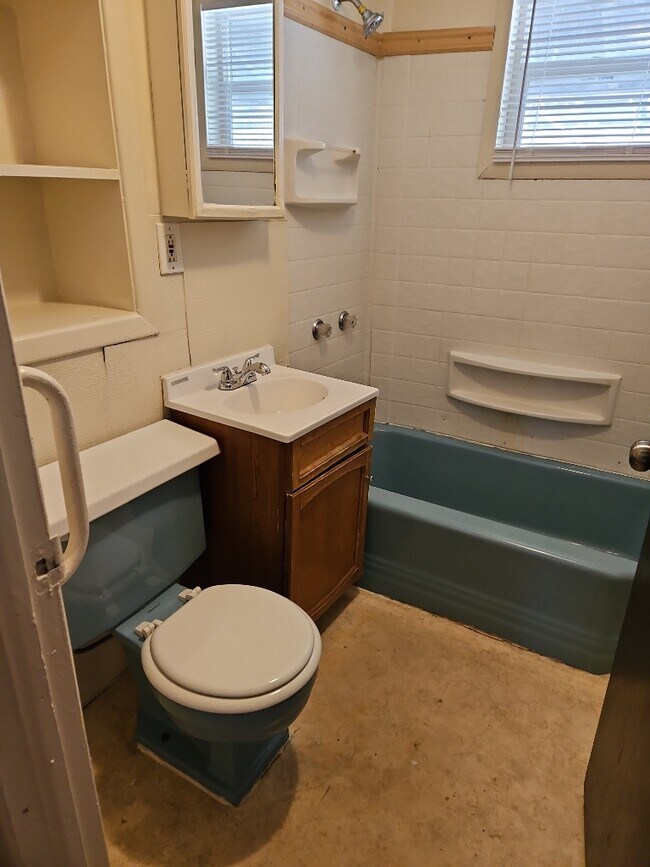 Foto del edificio - 1817 S Greeley Hwy