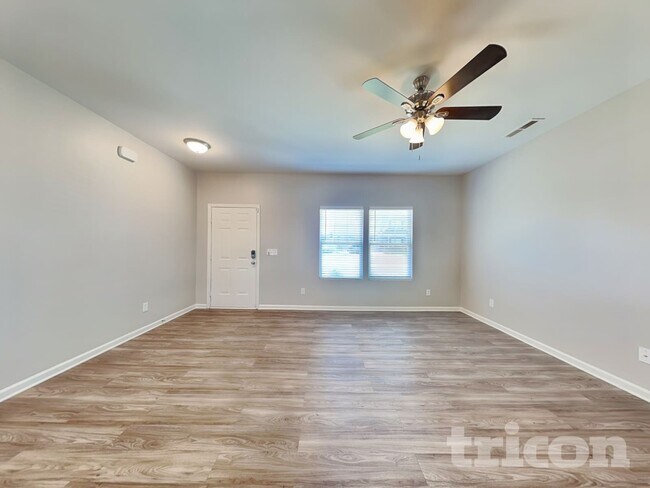 Foto del edificio - 531 Comfort Wy