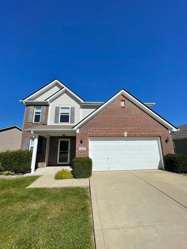 Primary Photo - Franklin Twp 4 BR + loft