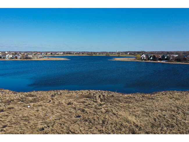 Building Photo - 11513 Lakewood Ct NE