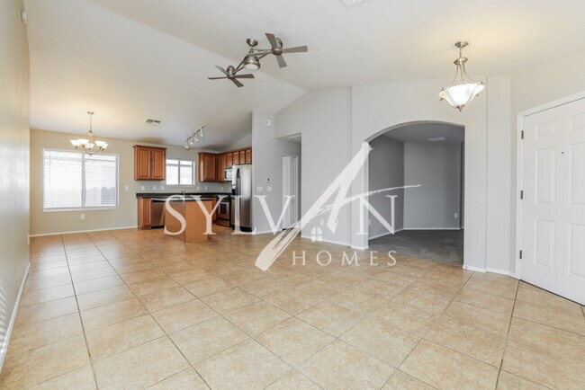 This welcoming home is ready for your pers... photo'