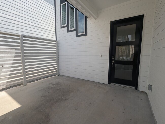 Building Photo - 3011 Skyrock Dr