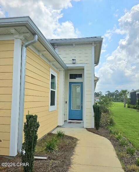 Building Photo - 8615 Sand dollar Dr