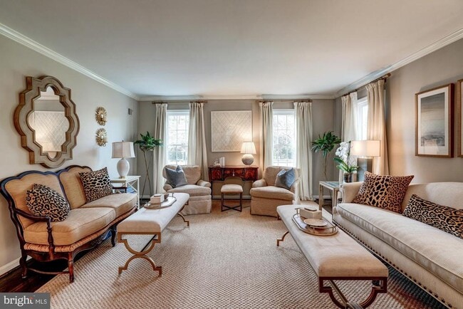 Foto del edificio - 5703 Brookside Dr