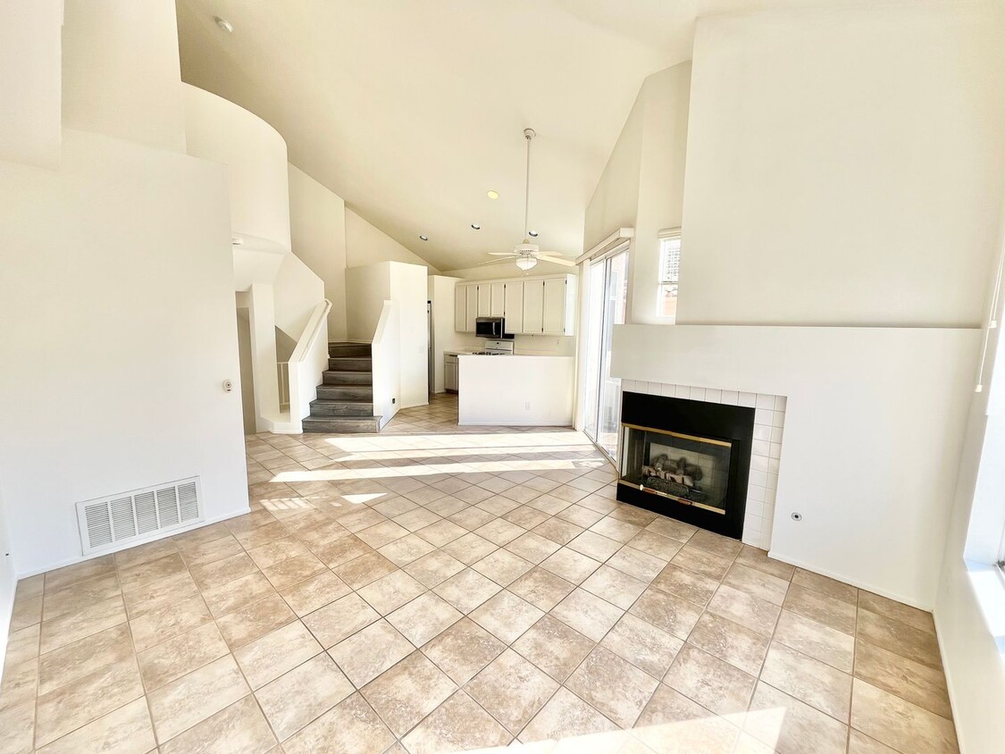 Foto principal - Beautiful 2B 2BA Townhouse in Chula Vista!