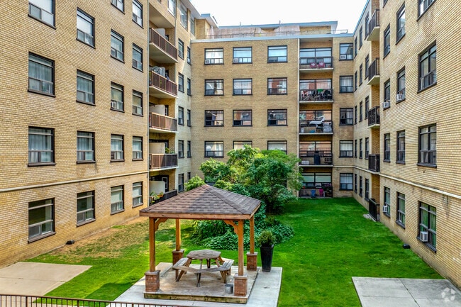 Building Photo - Terrace Gardens