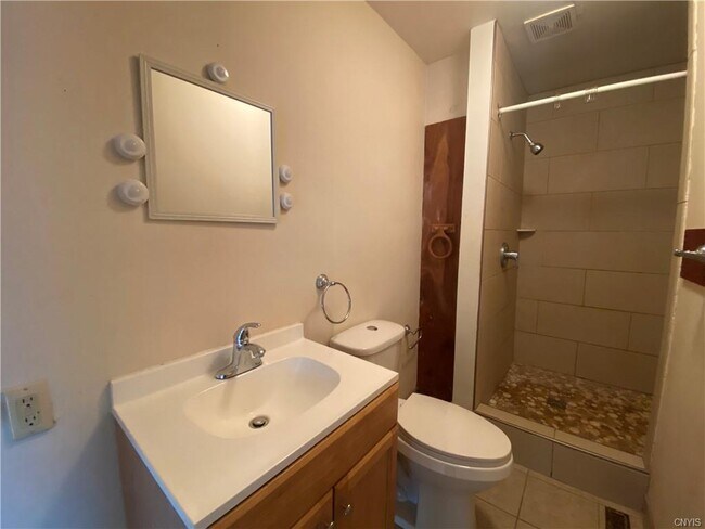 Foto del edificio - 541 West End Ave