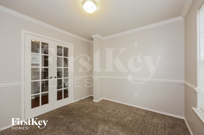 Foto del edificio - 7804 Whitney Ln