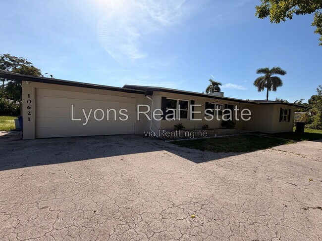 Building Photo - 10621 McGregor Blvd