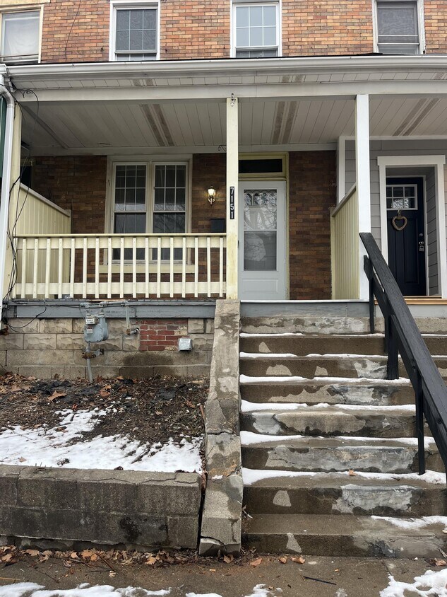 Primary Photo - 7151 Harrison Ave