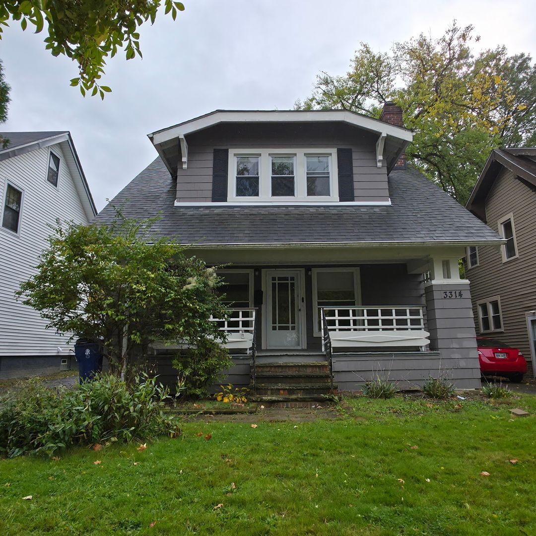 3314 Altamont Rd Cleveland, OH 44118 – photo 1