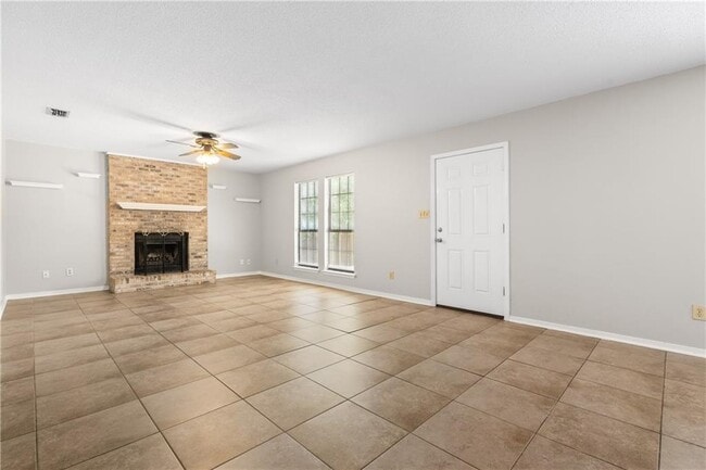 Building Photo - 5928 Windham Ct