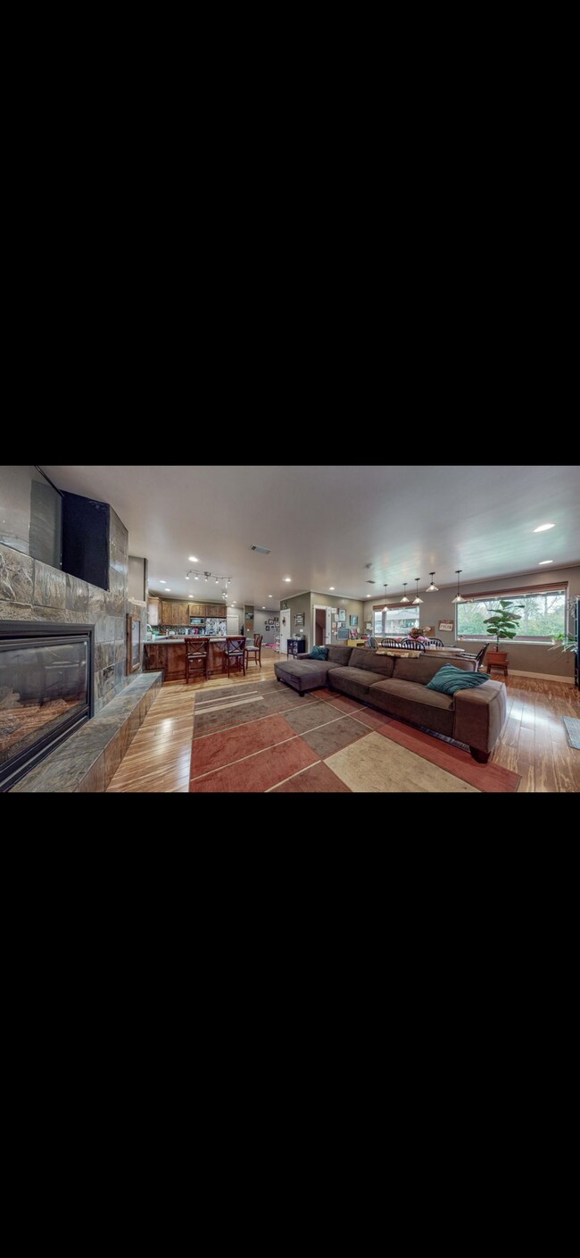 Foto del edificio - 4152 Williams St
