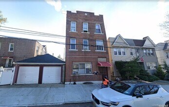 Building Photo - 61-54 55th Dr