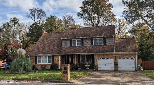 Building Photo - 4 br, 2.5 bath House - 557 Rebel Road