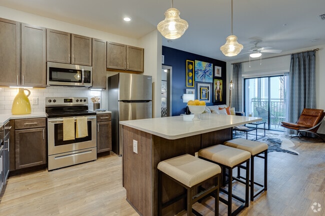 2BR, 2BA - 1,087SF - Noble on Newberry Apartments