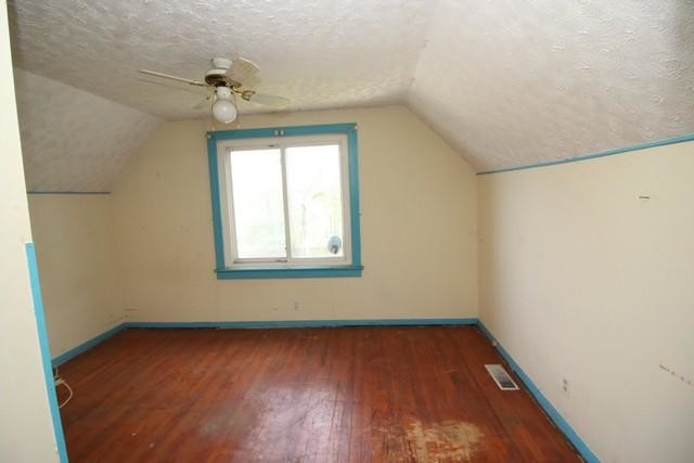 Building Photo - 3 bedroom in Niagara Falls NY 14304