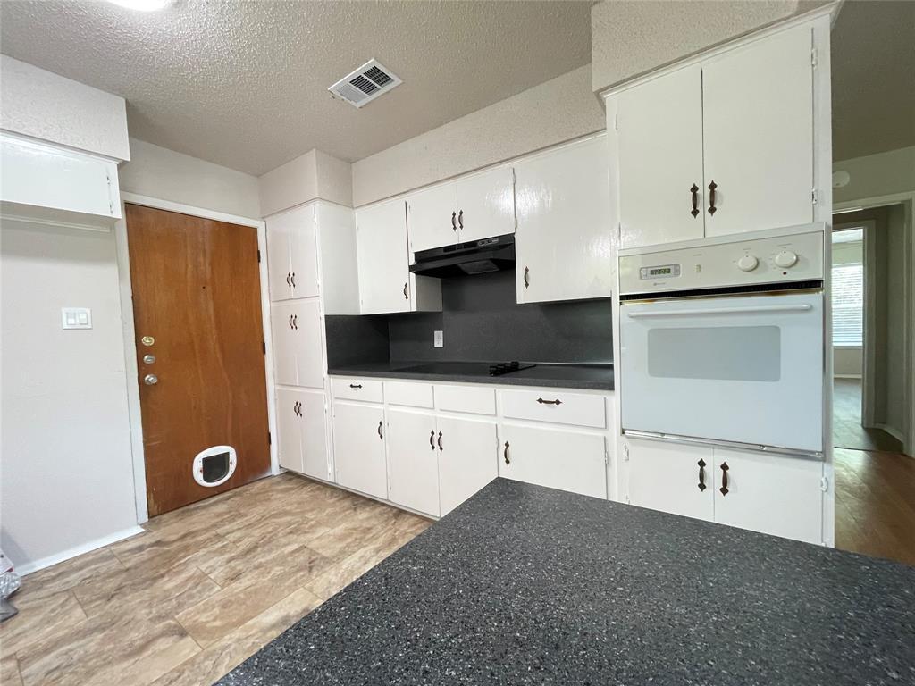 Foto del edificio - 15304 Tacon Ln