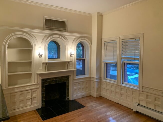 Foto del edificio - 186 Commonwealth Ave