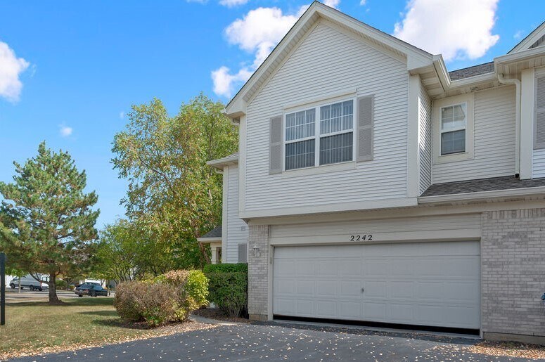 Primary Photo - 2242 Sunrise Cir