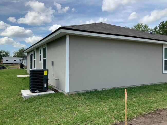 Foto del edificio - New 4/2 Home - Near OAKLEAF