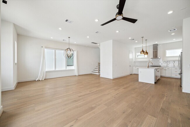 Foto del edificio - 1747 Ojeman Spring Ln