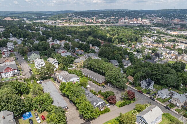 Aerial Photo - 534-548 Wilson St