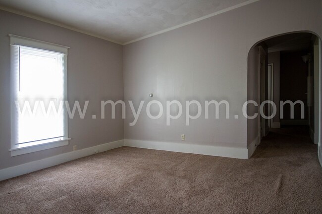 Building Photo - 1020 N 32nd St