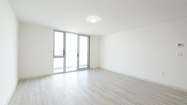 Foto del edificio - 14- 50 110th St