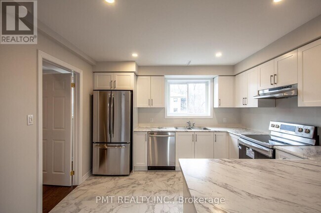 Building Photo - 18 Darrell Ave