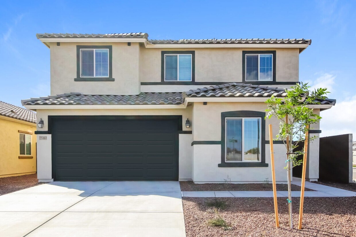 25361 W Chipman Rd House Rental in Buckeye, AZ