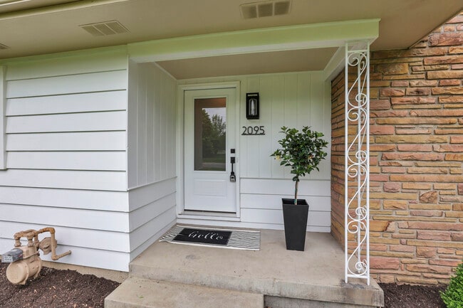 Building Photo - 2095 McCoy Rd