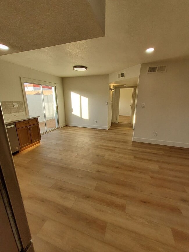 Foto del edificio - 5040 N 18th Ave
